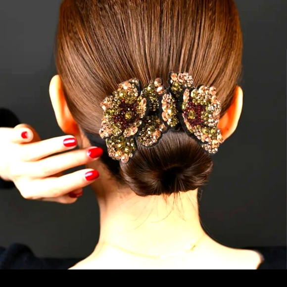 NEW MEDIUM PINK HAIR CLIP/CLAW - Picture 1 of 4